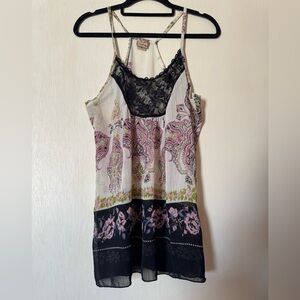 Daytrip sheer lace tank